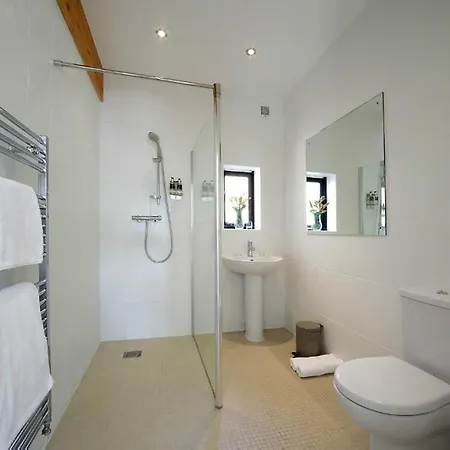 Yorkshire Dales 12 Family Holiday home